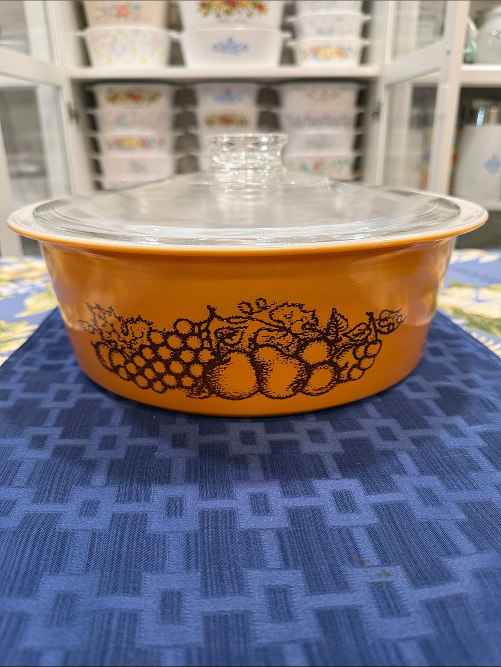 Pyrex Big Bertha 664 Old Orchard